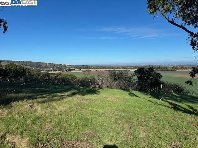 0000 Woodridge Ct, Salinas, CA 93908 - Image #2