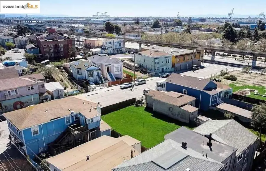 739 Campbell St, Oakland, CA 94607 - Image #3
