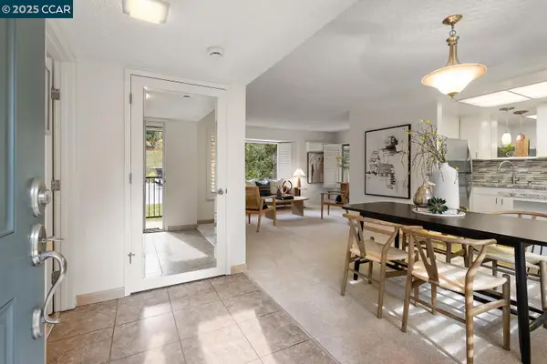 1501 Skycrest Dr #3, Walnut Creek, CA 94595