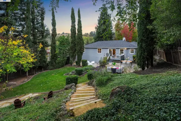 1367 El Curtola Blvd, Lafayette, CA 94549