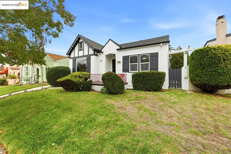 5230 Hillen Dr, Oakland, CA 94619 - Image #3