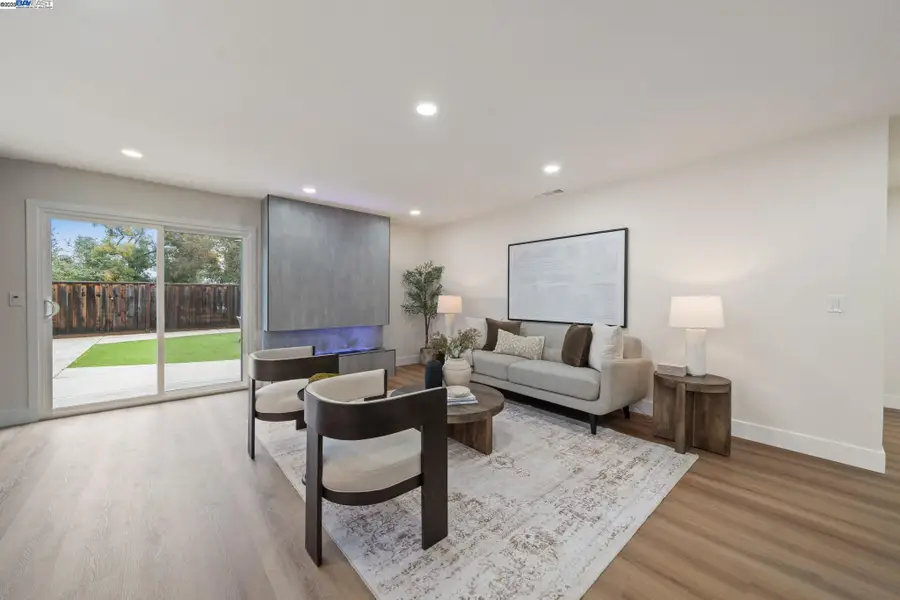 31314 San Andreas Dr, Union City, CA 94587 - Image #3