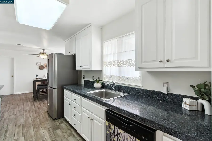 1201 Valle Vista Ave, Vallejo, CA 94589 - Image #3