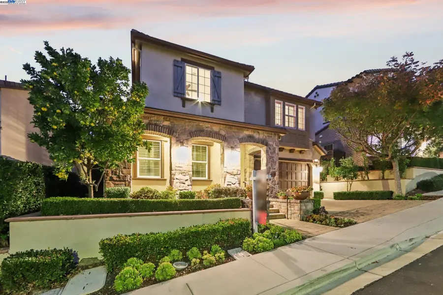 3885 Highpointe Ct, Dublin, CA 94568 - Image #2