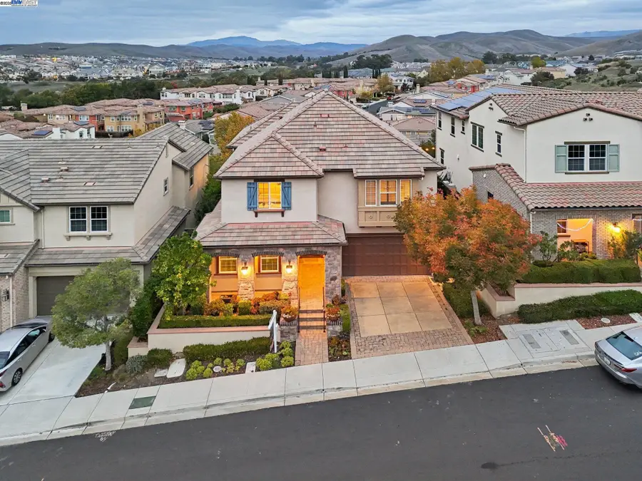 3885 Highpointe Ct, Dublin, CA 94568 - Image #3