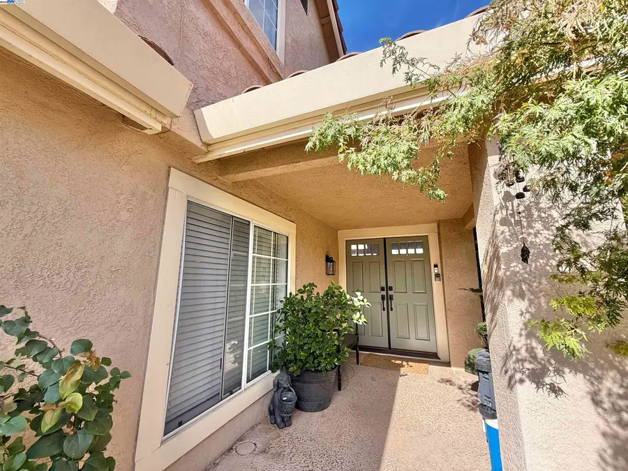 3601 Balfour Ln, Modesto, CA 95357 - Image #3