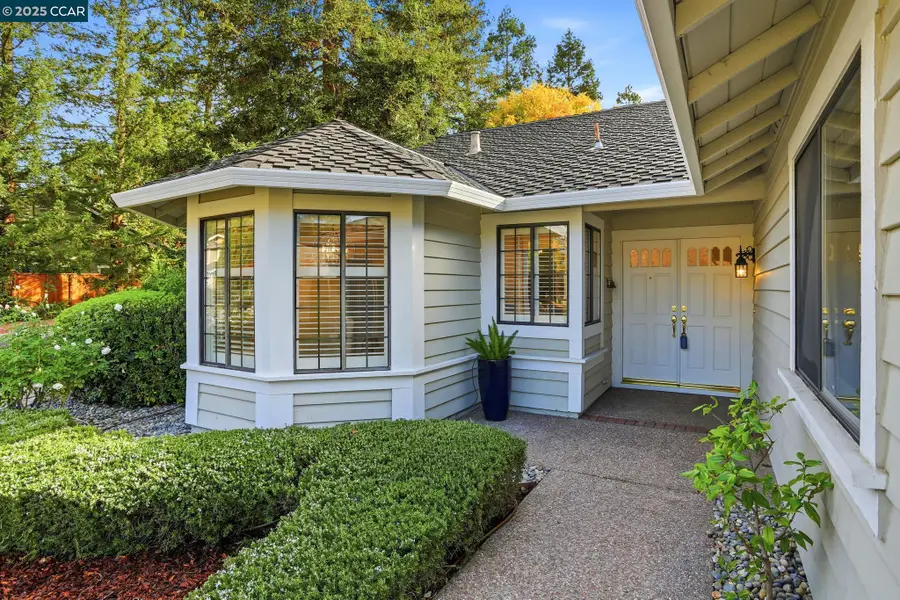 15 Chardonnay Ct, Danville, CA 94506 - Image #2