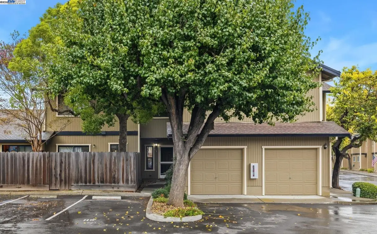 801 Nash Rd #G4, Hollister, CA 95023 - Image #1