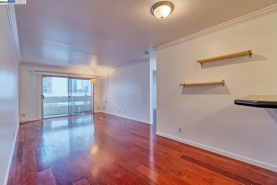 151 Lakeside Dr #213, Oakland, CA 94612 - Image #2
