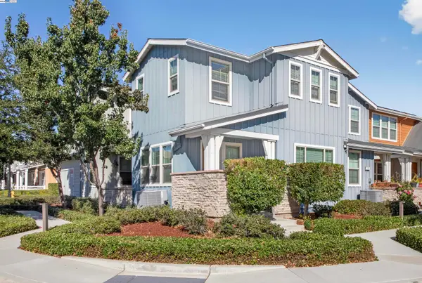 570 Sandalwood Dr, Livermore, CA 94551