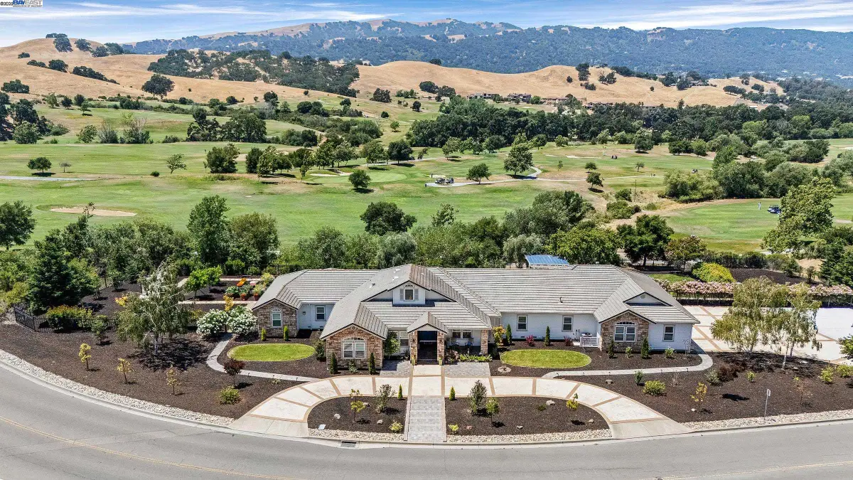 6315 Club House Dr, Pleasanton, CA 94566 - Image #1