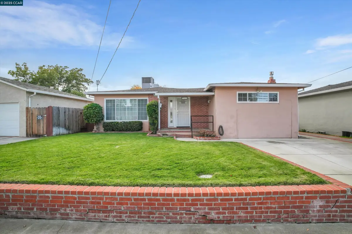 234 Yosemite Dr, Pittsburg, CA 94565 - Image #1