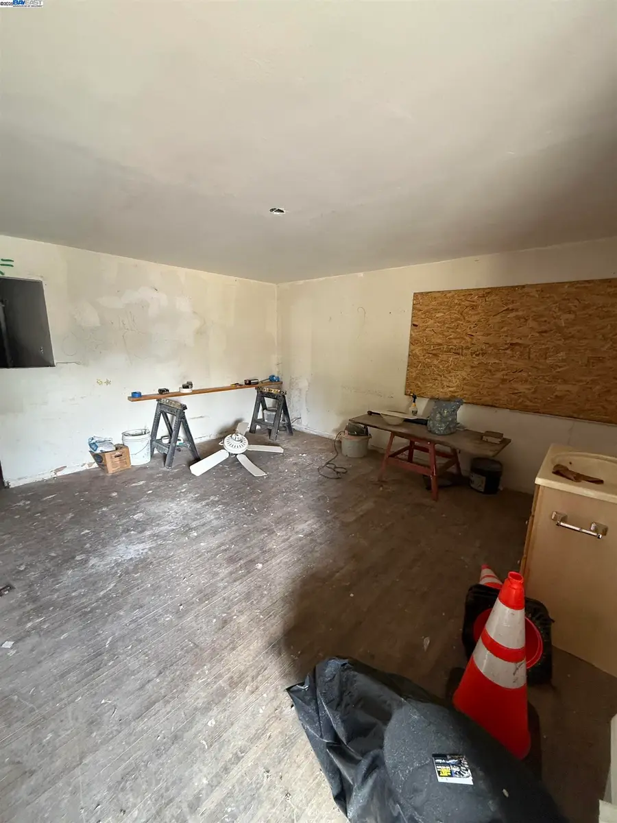 1567 Glazier Drive, Concord, CA 94521 - Image #2