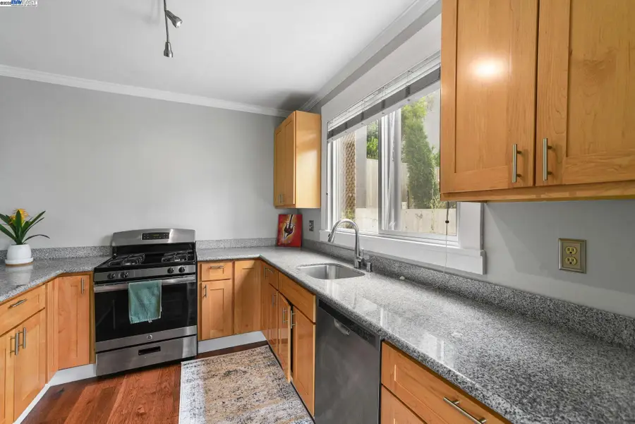 1925 Leavenworth St #7, San Francisco, CA 94133 - Image #3