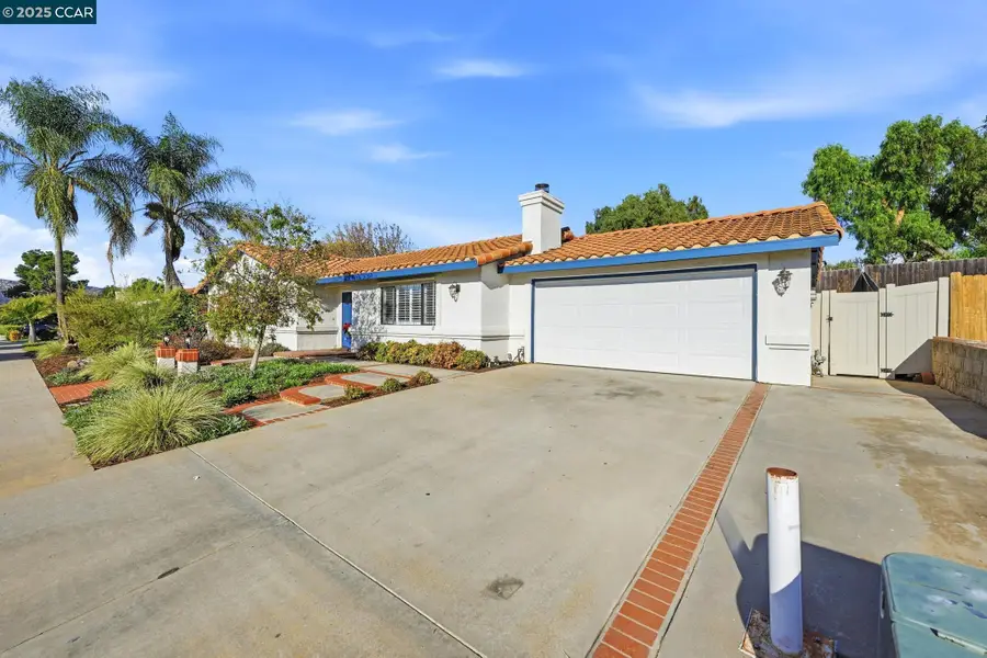 304 Lion Valley Rd, Escondido, CA 92027 - Image #3
