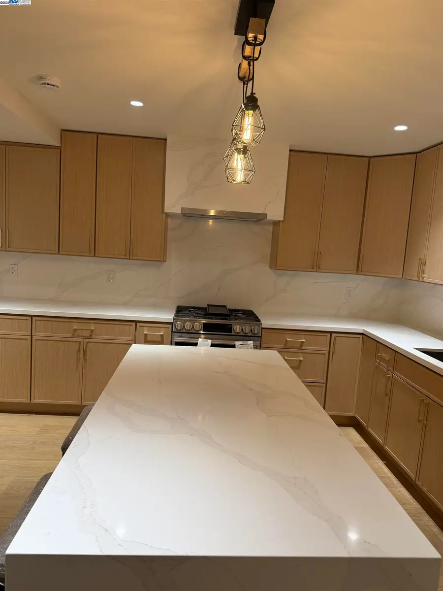 1980 Dayton Ave, San Leandro, CA 94579 - Image #2