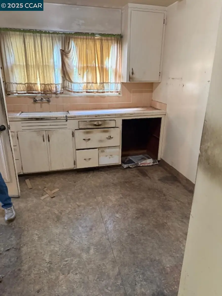 2515 Lowell, Richmond, CA 94804 - Image #3