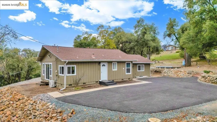21980 Montgomery Rd, Sonora, CA 95370 - Image #3