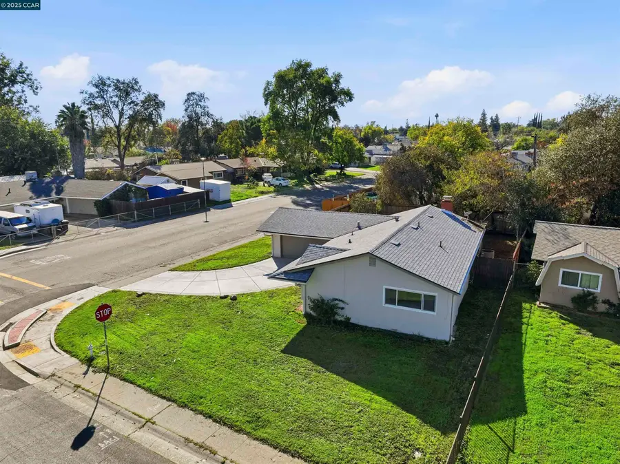 8255 Lichen Dr, Citrus Heights, CA 95621 - Image #2