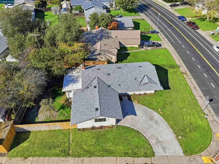 8255 Lichen Dr, Citrus Heights, CA 95621 - Image #3