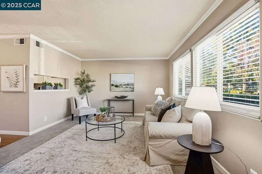 1013 Mohr Ln #2, Concord, CA 94518 - Image #3