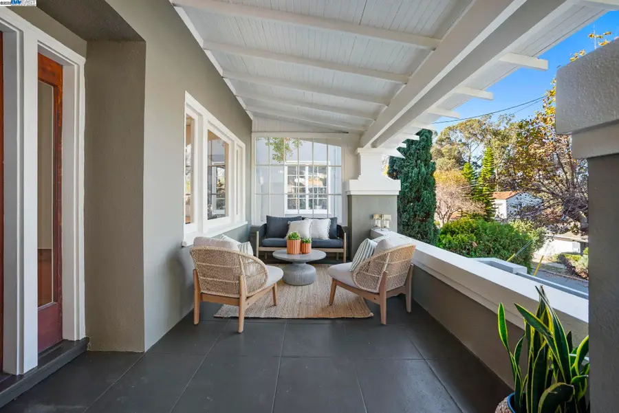 905 Alma Pl, Oakland, CA 94610 - Image #3