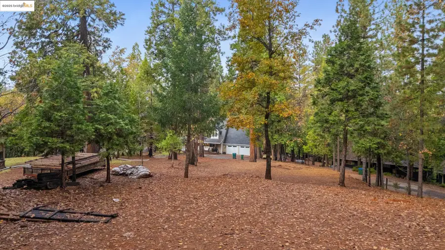 24227 Awahanee Rd, Sonora, CA 95370 - Image #3