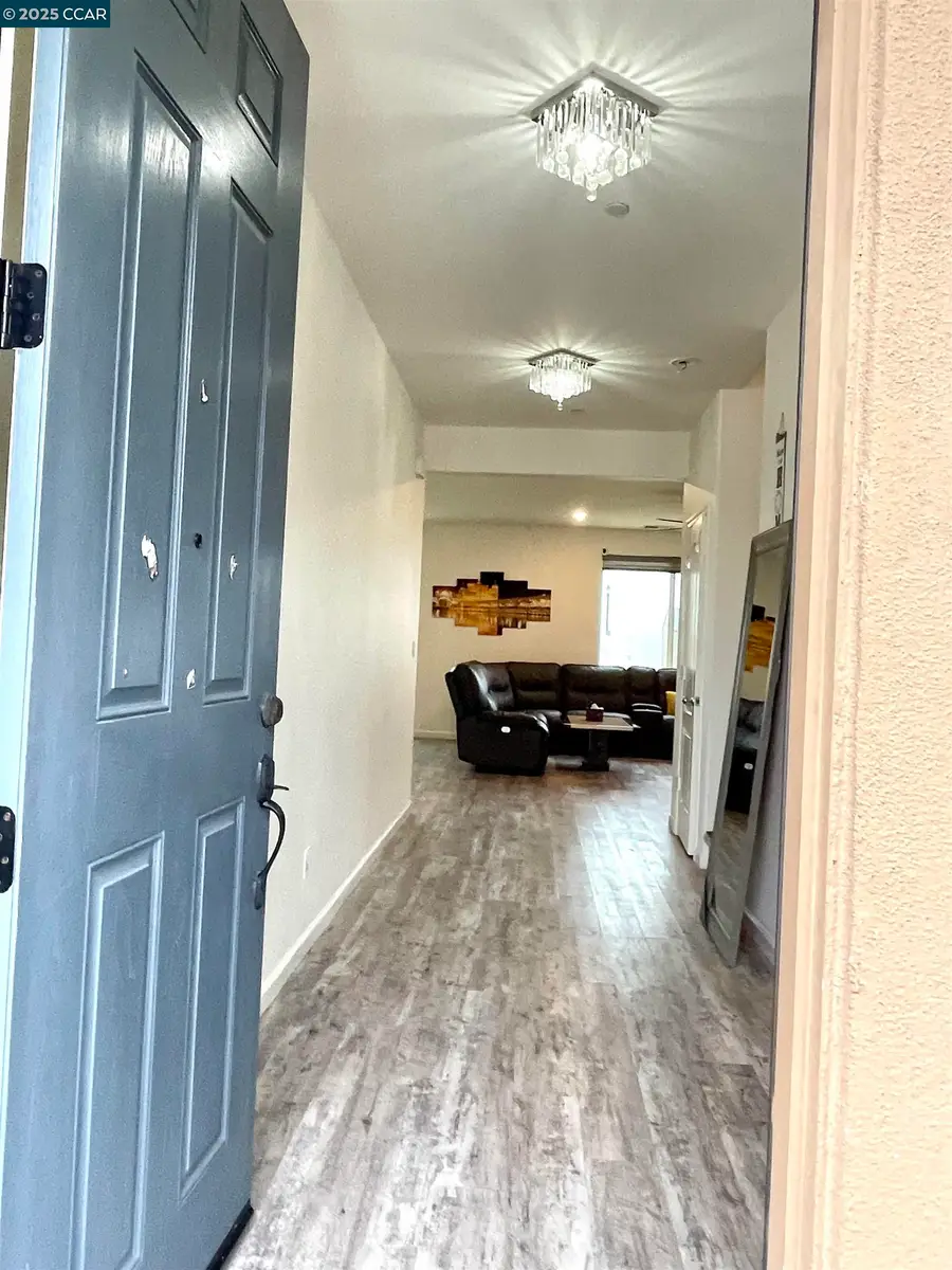 2026 Maiden Grass Ave, Manteca, CA 95337 - Image #3