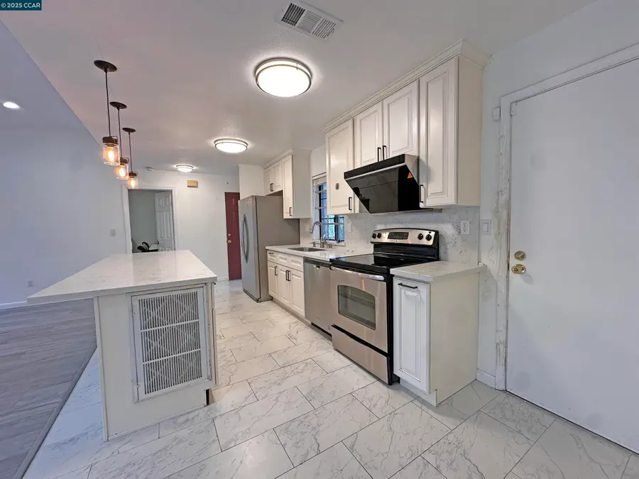 2054 Mendocino Dr, Bay Point, CA 94565 - Image #3