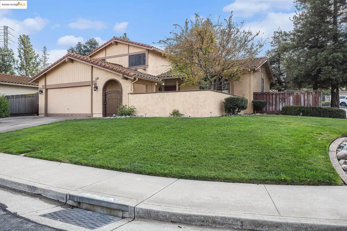 1718 Yellowstone Dr, Antioch, CA 94509 - Image #1
