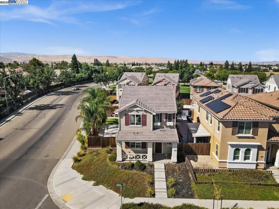 4384 Lennox Ln, Tracy, CA 95377 - Image #3