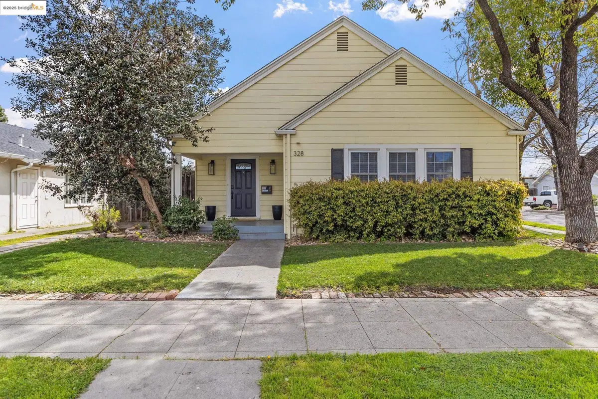 328 W Walnut St, Stockton, CA 95204 - Image #1