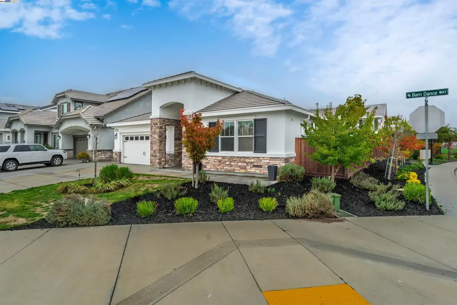 353 Barn Dance Way, Oakley, CA 94561 - Image #3