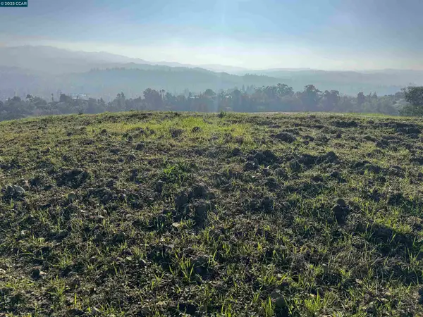 43 Cuesta Way, Walnut Creek, CA 94597