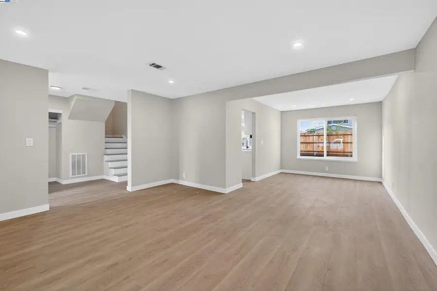 312 Lance Dr, Vacaville, CA 95687 - Image #3