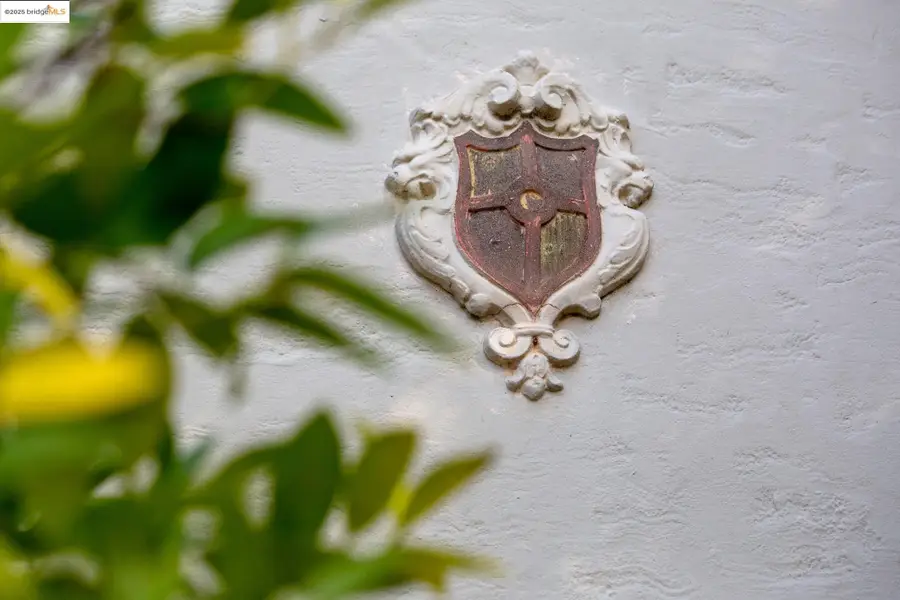 3710 Wisconsin St, Oakland, CA 94619 - Image #2