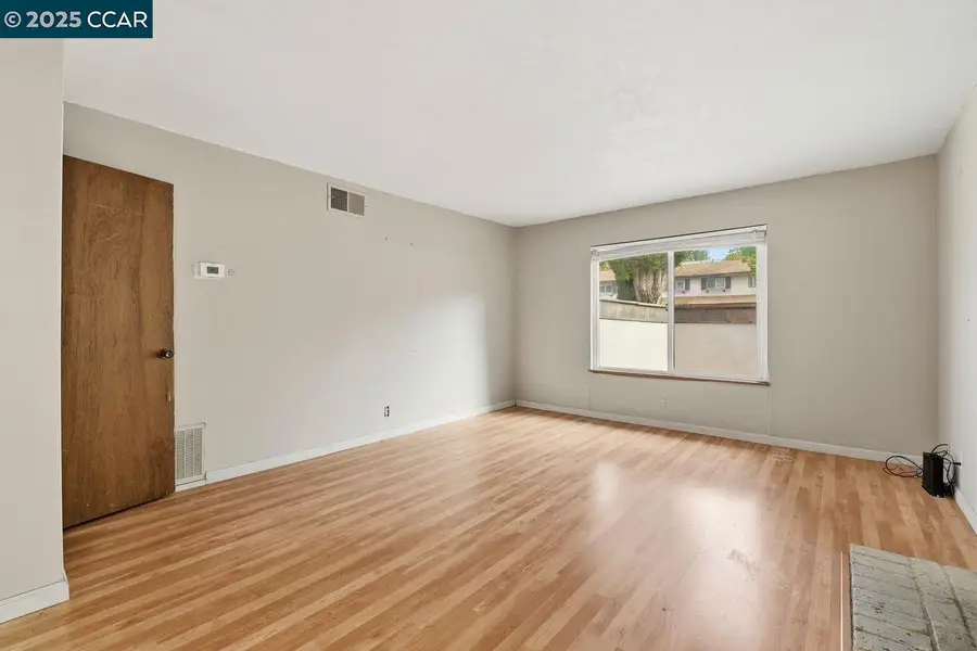 1135 Corrie Ln, Walnut Creek, CA 94597 - Image #3