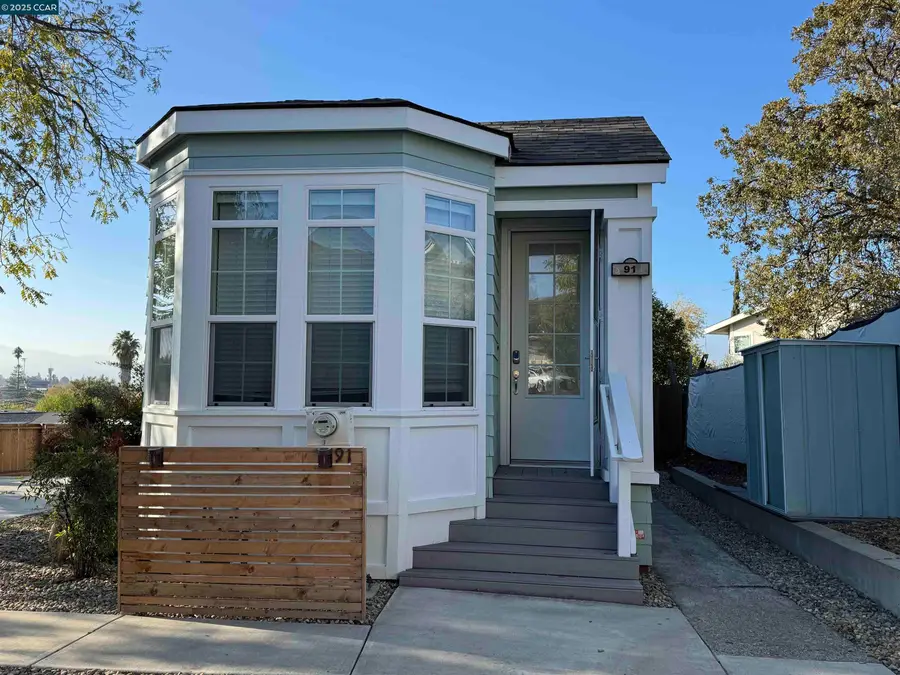 91 Terrace Ct, Concord, CA 94518 - Image #2