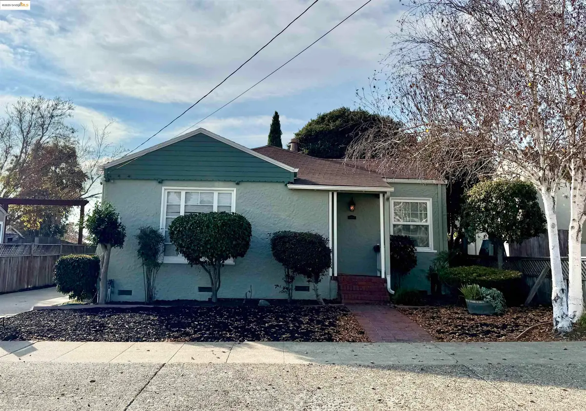 869 Lassen St, Richmond, CA 94805 - #1