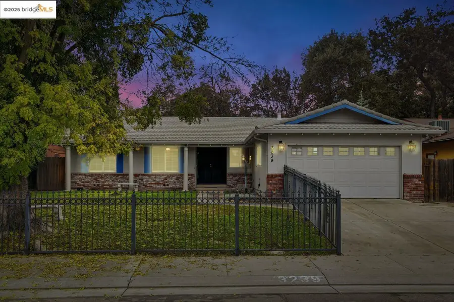 3239 W Creek, Stockton, CA 95209 - Image #2