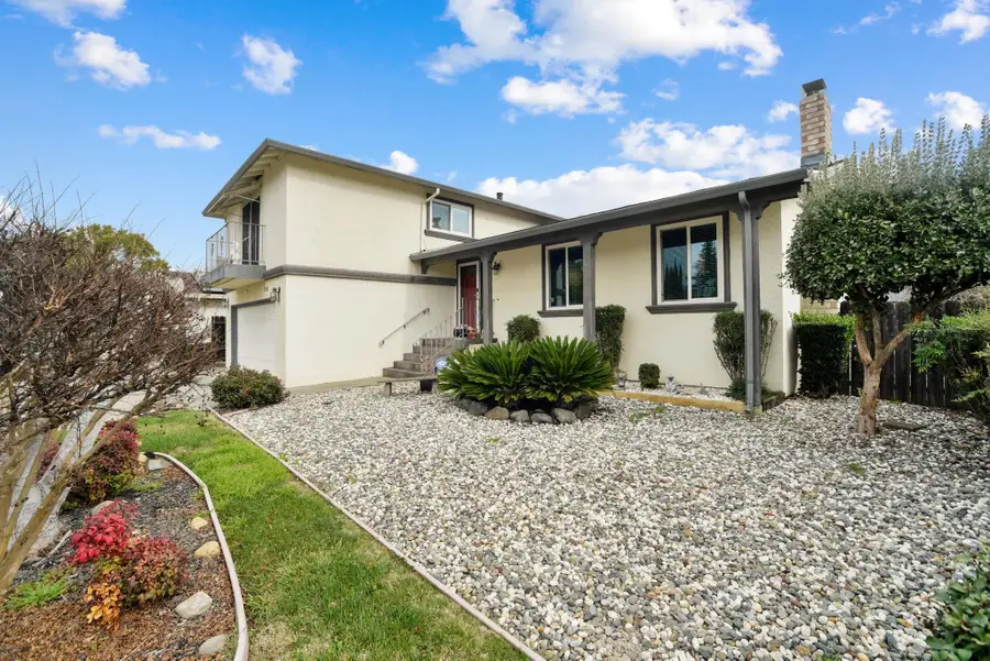 136 Marco Ln, Vacaville, CA 95688 - #3