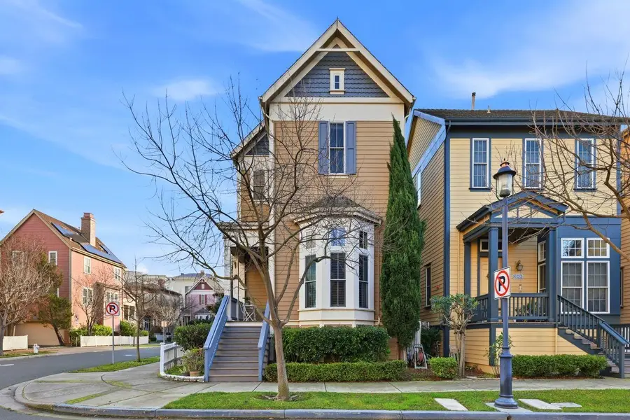 2054 Clark St, Hercules, CA 94547 - #2