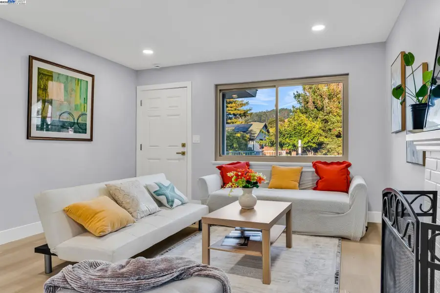 6178 Bernhard Ave, Richmond, CA 94805 - #2