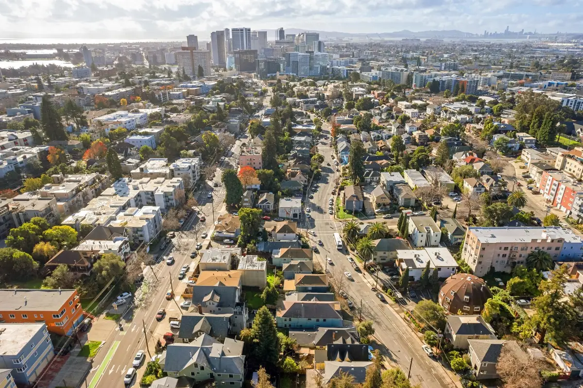 3340 Harrison St, Oakland, CA 94611 - Image #1