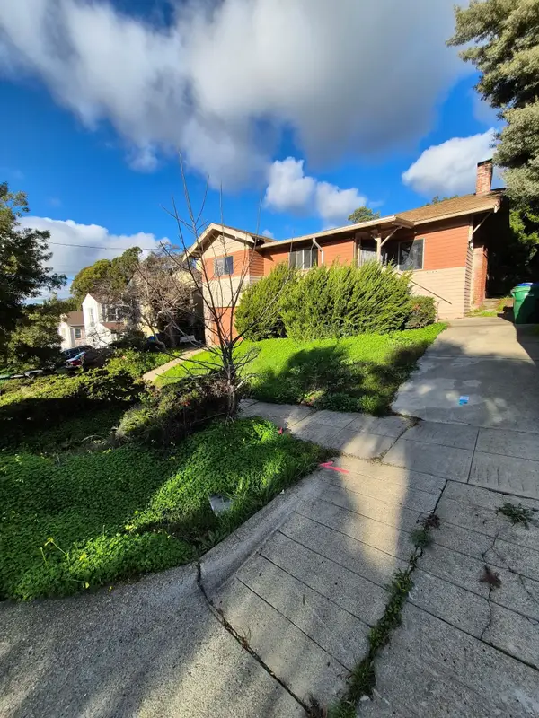 6054 Outlook Ave, Oakland, CA 94605