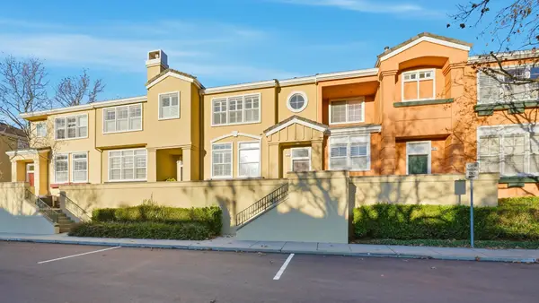 3622 Fitzsimmons Cmn, Fremont, CA 94538