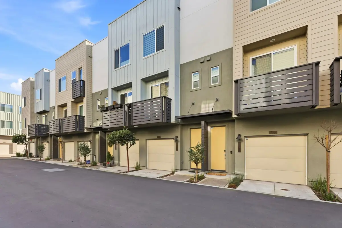 931 Edy Ln, Oakland, CA 94607 - Image #1