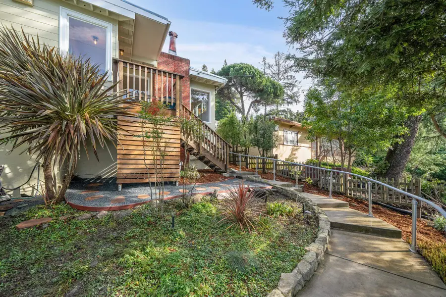 209 Fairlawn Drive, Berkeley, CA 94708 - Image #3