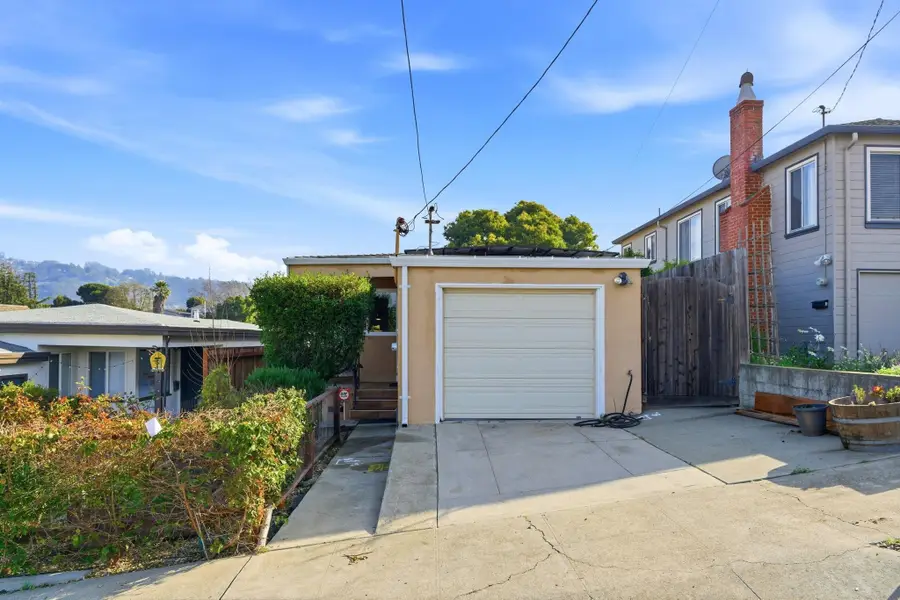 1342 S 57th St, Richmond, CA 94804 - Image #3