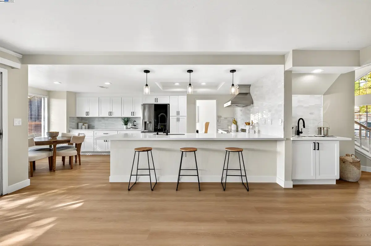 5075 Canyon Crest Dr, San Ramon, CA 94582 - Image #1